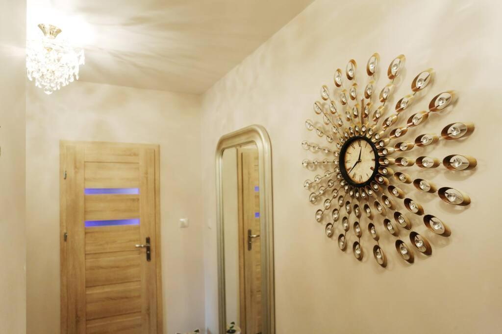 Ekskluzywny Apartament W Centrum Z Balkonem I Parkingiem คราคูฟ ภายนอก รูปภาพ
