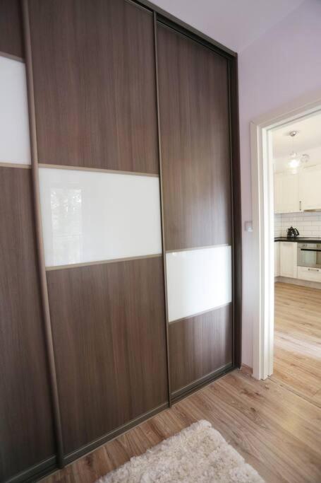 Ekskluzywny Apartament W Centrum Z Balkonem I Parkingiem คราคูฟ ภายนอก รูปภาพ